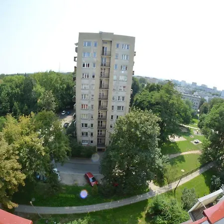 Ul. Ugorek Kolo Areny 아파트 *