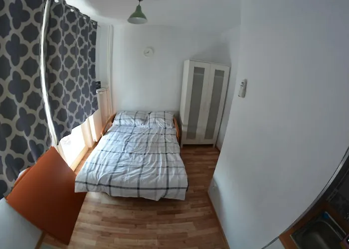 Ul. Ugorek Koło Areny