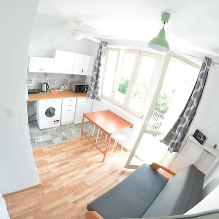 Ul. Ugorek Kolo Areny * Krakau