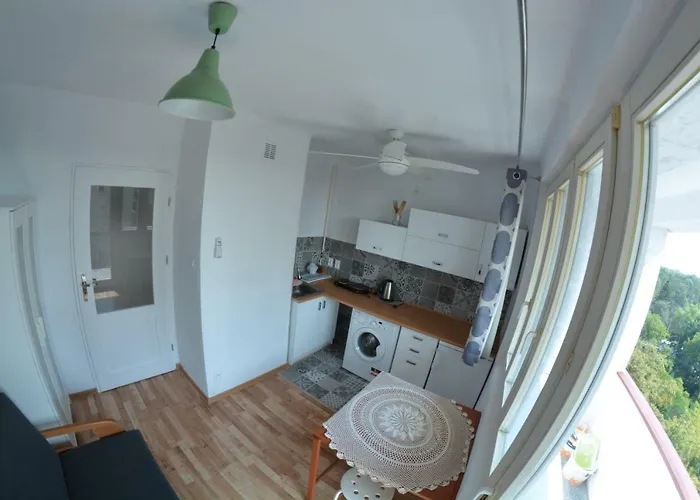 Ul. Ugorek Kolo Areny Krasków