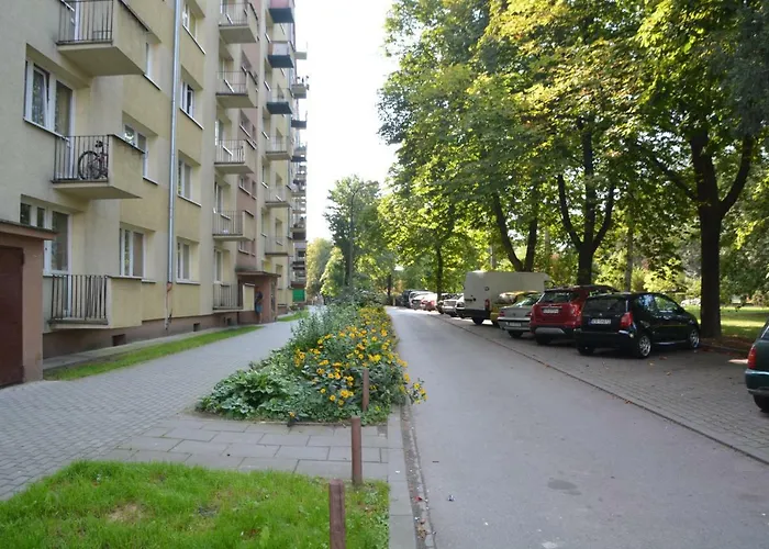 Ul. Ugorek Kolo Areny * Krasków