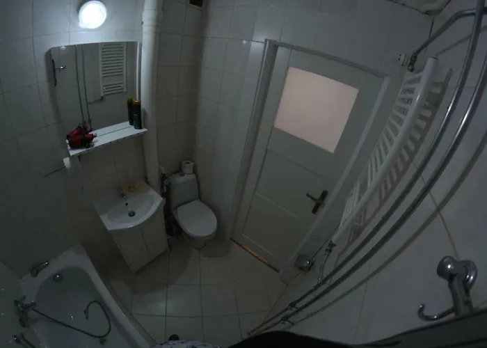 Ul. Ugorek Kolo Areny * Krasków